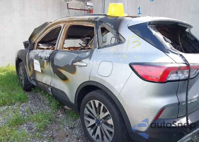 1FMCU9DZ0LUC12971: 44023130