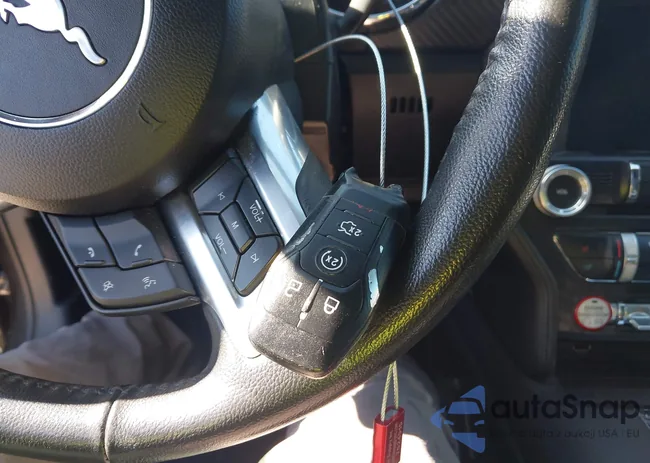 1FA6P8CF8F5302156: 44023165