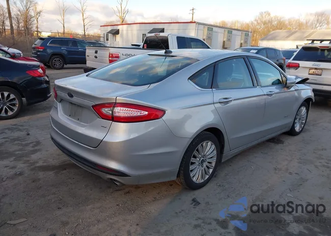 3FA6P0LU4GR405654: 44023176