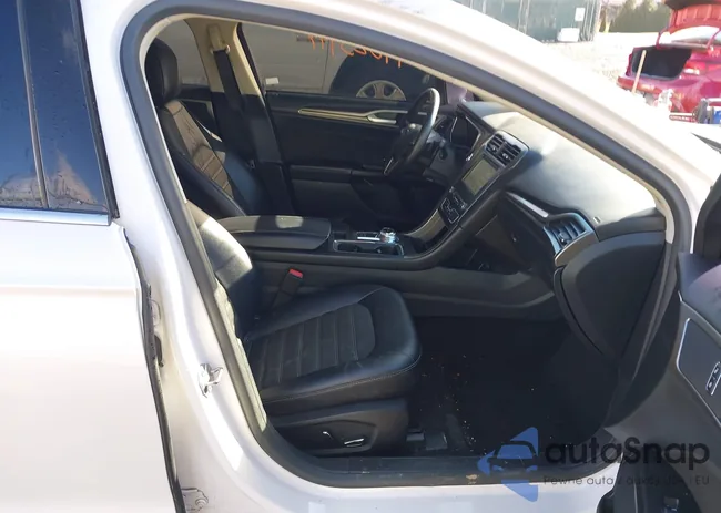 3FA6P0H95HR177119: 44023197