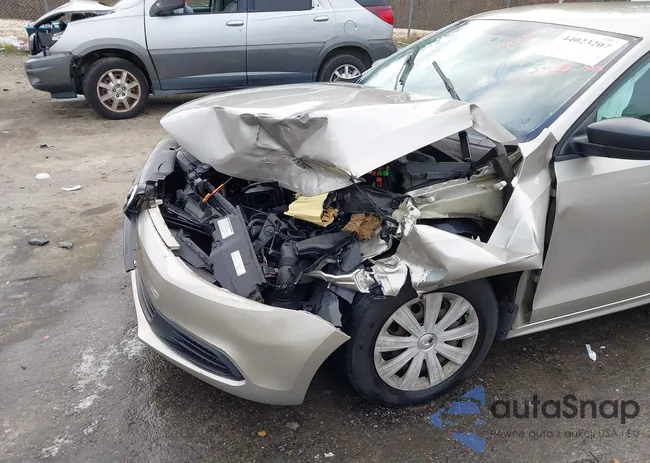 3VW2K7AJ9DM280522: 44023207