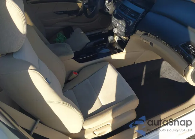 1HGCS123X9A012864: 44023221