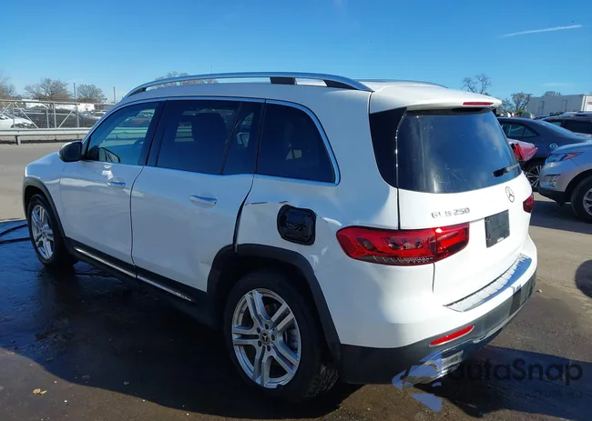 W1N4M4HB6PW271731: 44022241