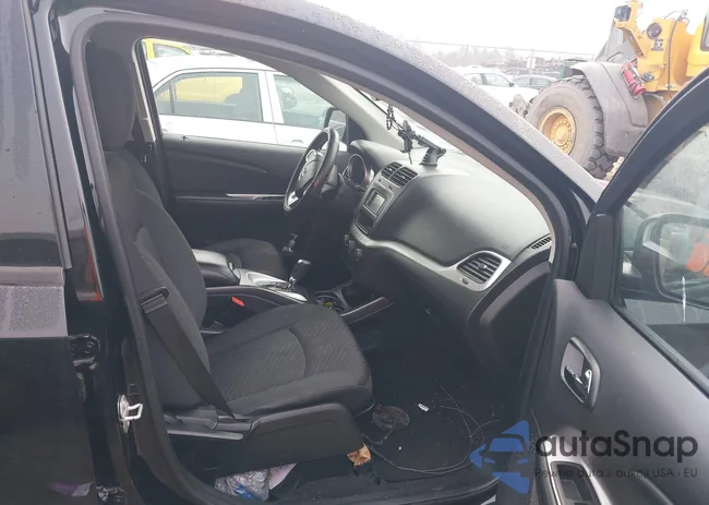 3C4PDCAB8JT490776: 44022318