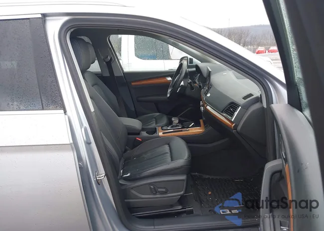 WA1EAAFY8P2030734: 44023799