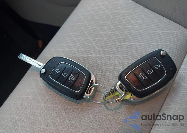 KM8J3CA49HU384701: 44023838