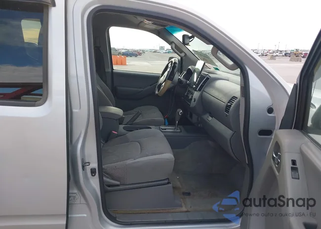 1N6AD0ER8CC402865: 44023871