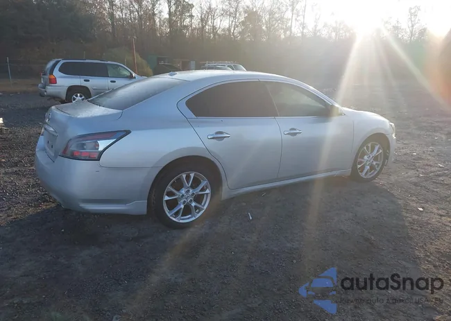 1N4AA5AP7EC447107: 44024081