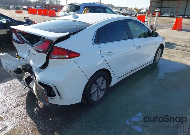 KMHC75LC2MU251057: 44024085