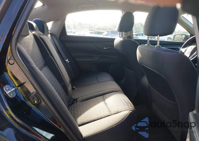 1N4AL3AP5GN388788: 44024088