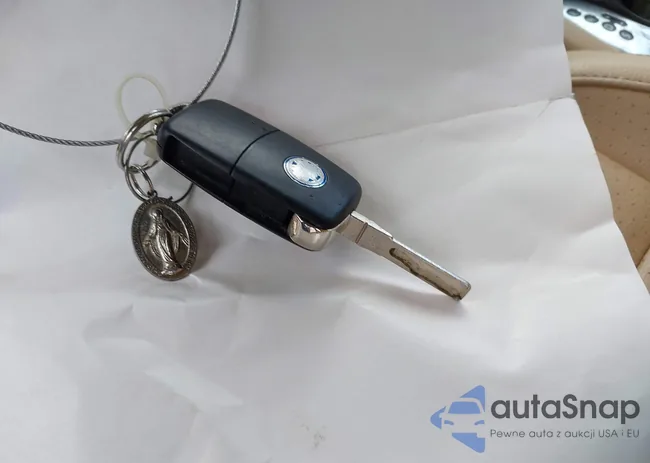 3VWRM71K08M070348: 44024215