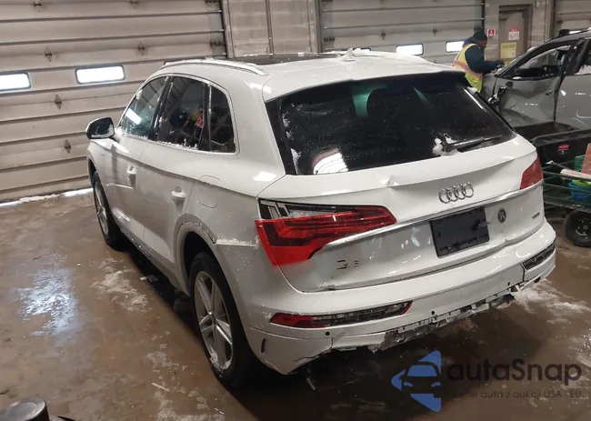 WA1E2AFY8R2145205: 44023264