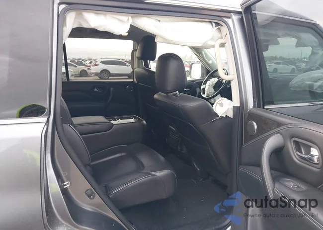 JN8AZ2AF1M9719451: 44023323