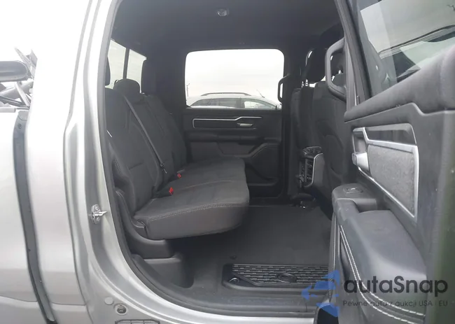 1C6RREFTXLN318153: 44023457