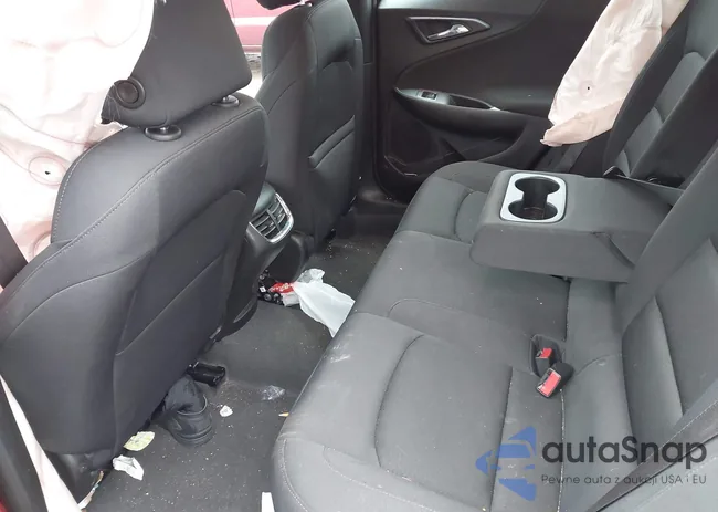 1G1ZD5ST9RF117580: 44023470