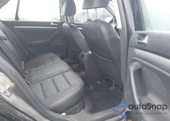 3VWRM71K89M063441: 44023488