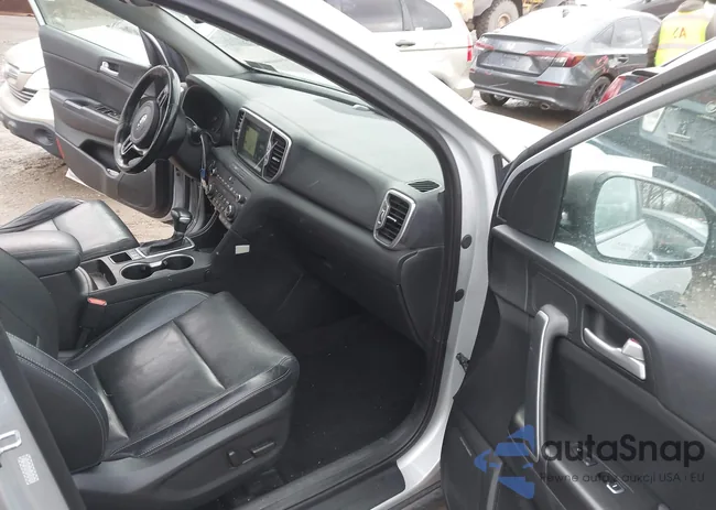 KNDPNCAC6H7228372: 44024663