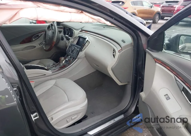 1G4GG5E31DF313776: 44024668