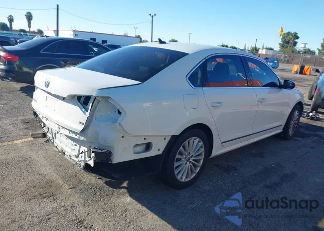 1VWBT7A36HC017300: 44024672