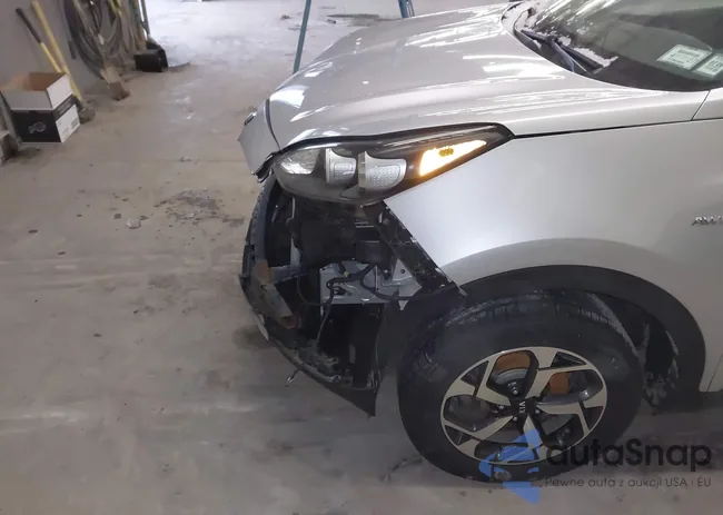 KNDPMCAC6L7803193: 44024702