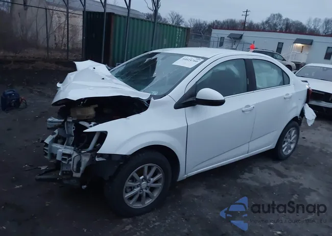 1G1JD5SH8H4122871: 44024760