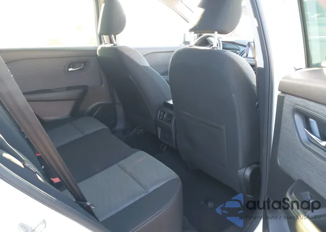 JN8BT3BA4PW412893: 44024838