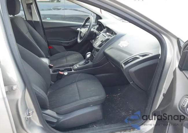 1FADP3F28GL264105: 44024855