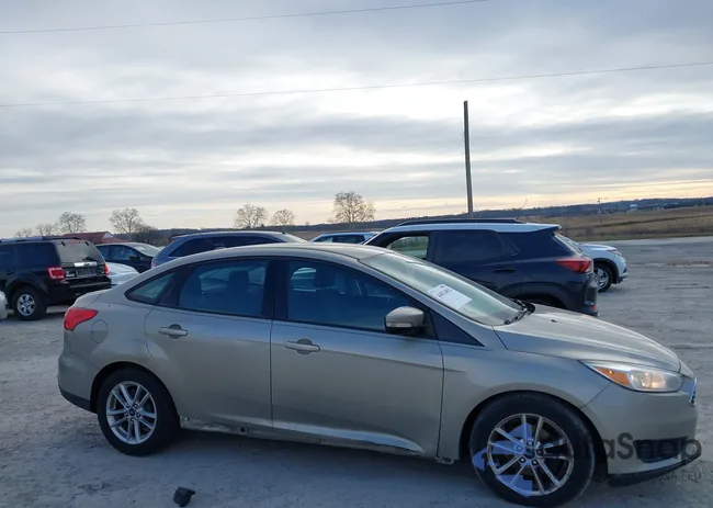 1FADP3F28GL264105: 44024855