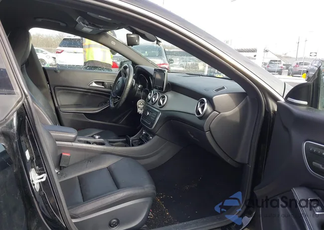 WDDSJ4GB2FN193094: 44024860