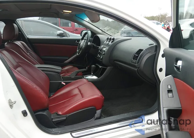 1N4AL2EPXBC180656: 44024863