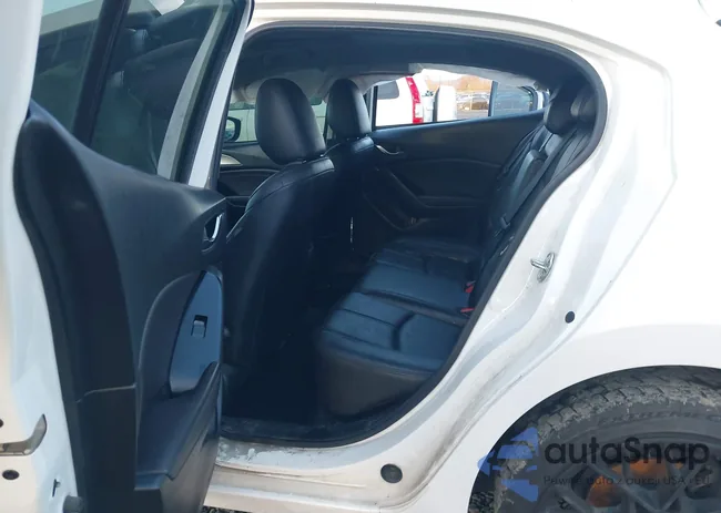 3MZBN1L38JM222822: 44024870