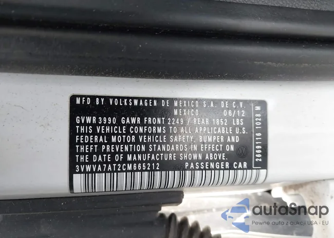 3VWVA7AT2CM665212: 44024872