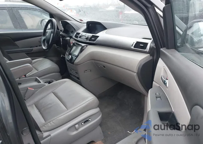 5FNRL5H65FB130550: 44024877