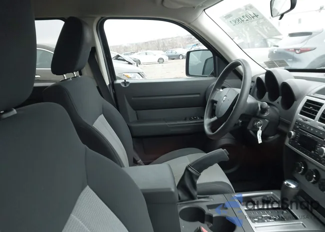 1D8GU28K07W577365: 44024882