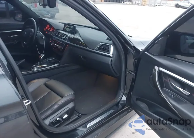 WBA8E9G58GNT84212: 44024978