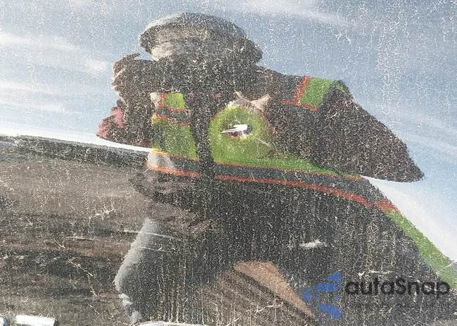 JN8CS1MU4HM140653: 44025018