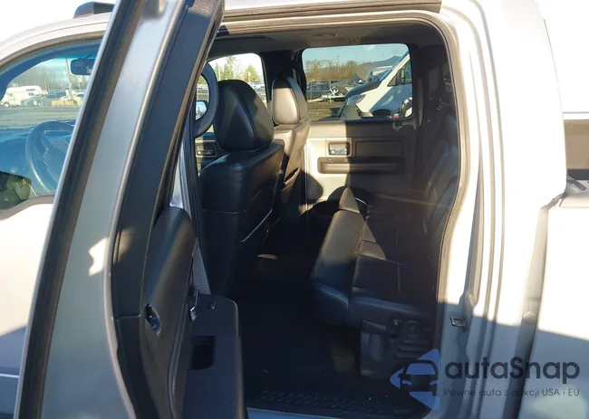 1FTPW14V88FA79533: 44025123