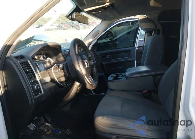 1C6RR6FT8DS656708: 44025223