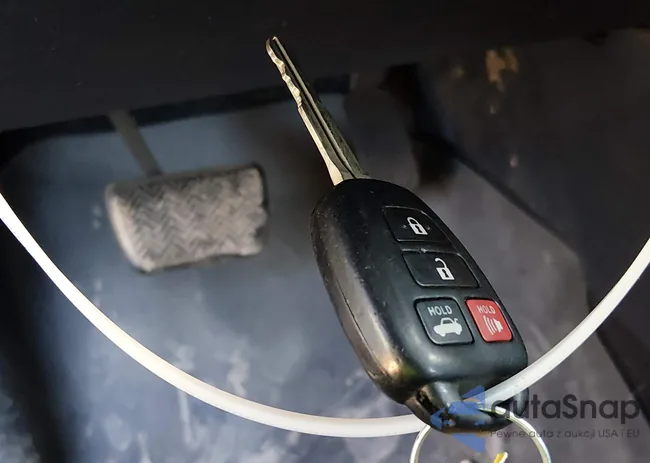 2T1BURHE0EC074940: 44024300