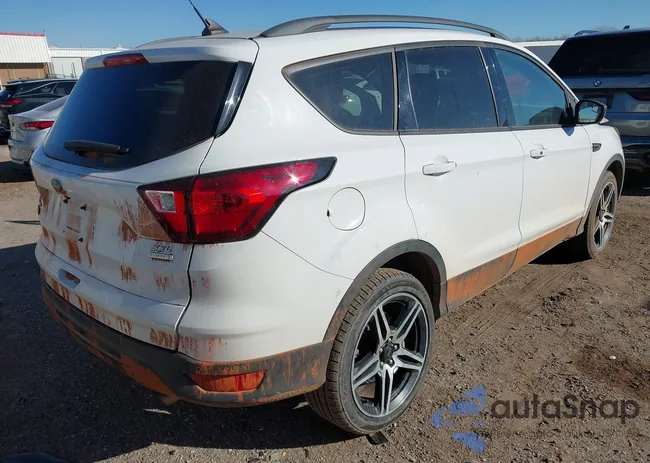 1FMCU0HD4KUB78851: 44024301