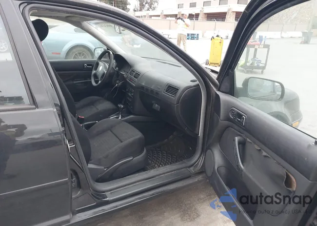 3VWRK69M73M116840: 44024304