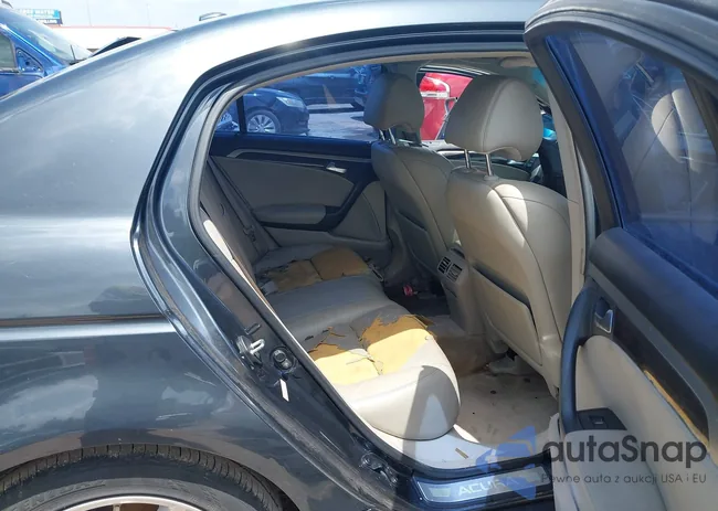 19UUA66227A035509: 44024331