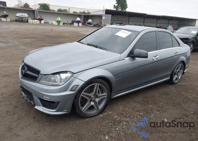 WDDGF7HB3CA627176: 44024362