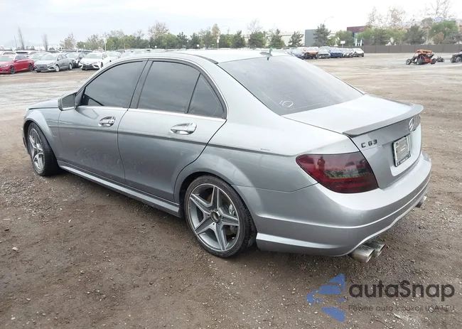 WDDGF7HB3CA627176: 44024362