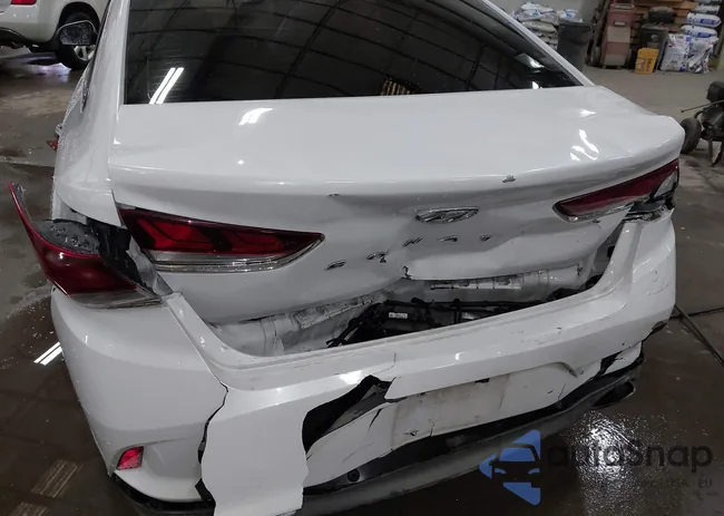 5NPE34AF0JH656940: 44024402