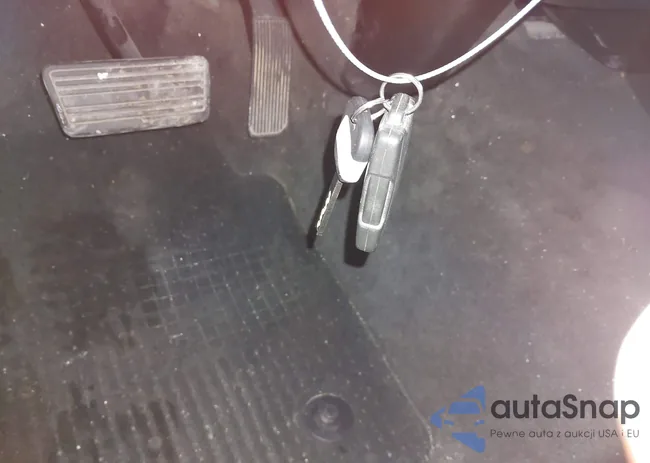 2GCVKREC1J1108320: 44024411