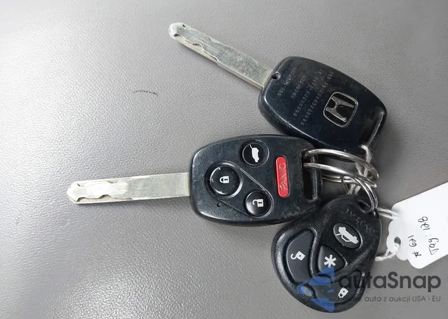 5FNYF4H45DB051985: 44024573