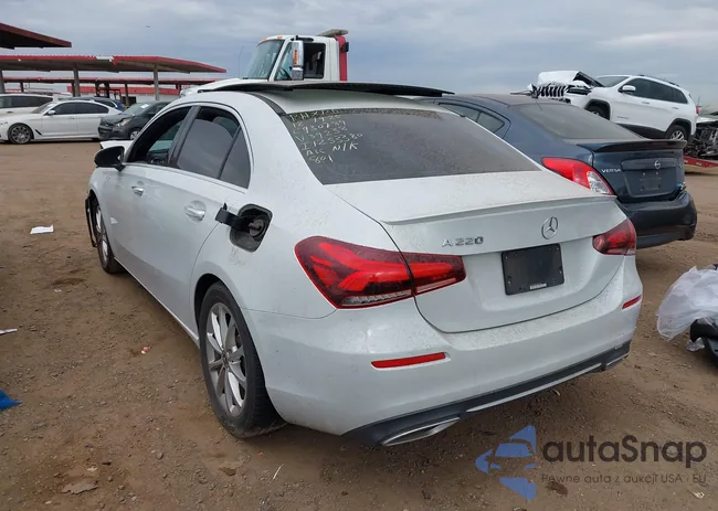 WDD3G4EB4LW039238: 44024582