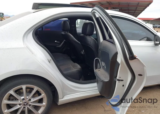 WDD3G4EB4LW039238: 44024582