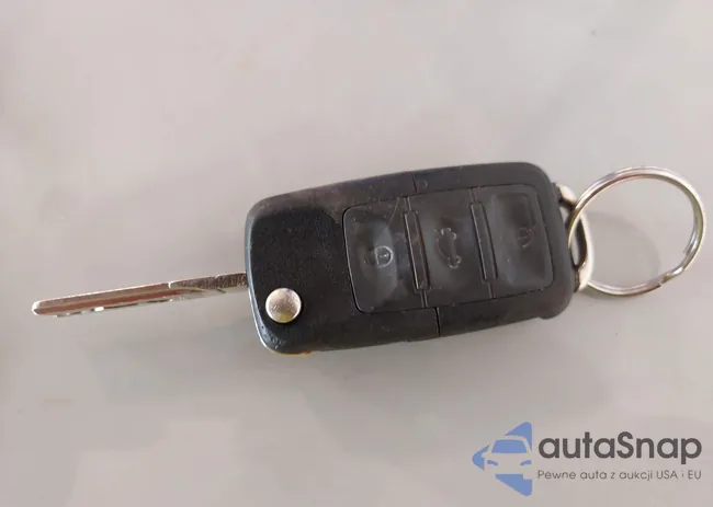 WVWBA71F78V037515: 44025699